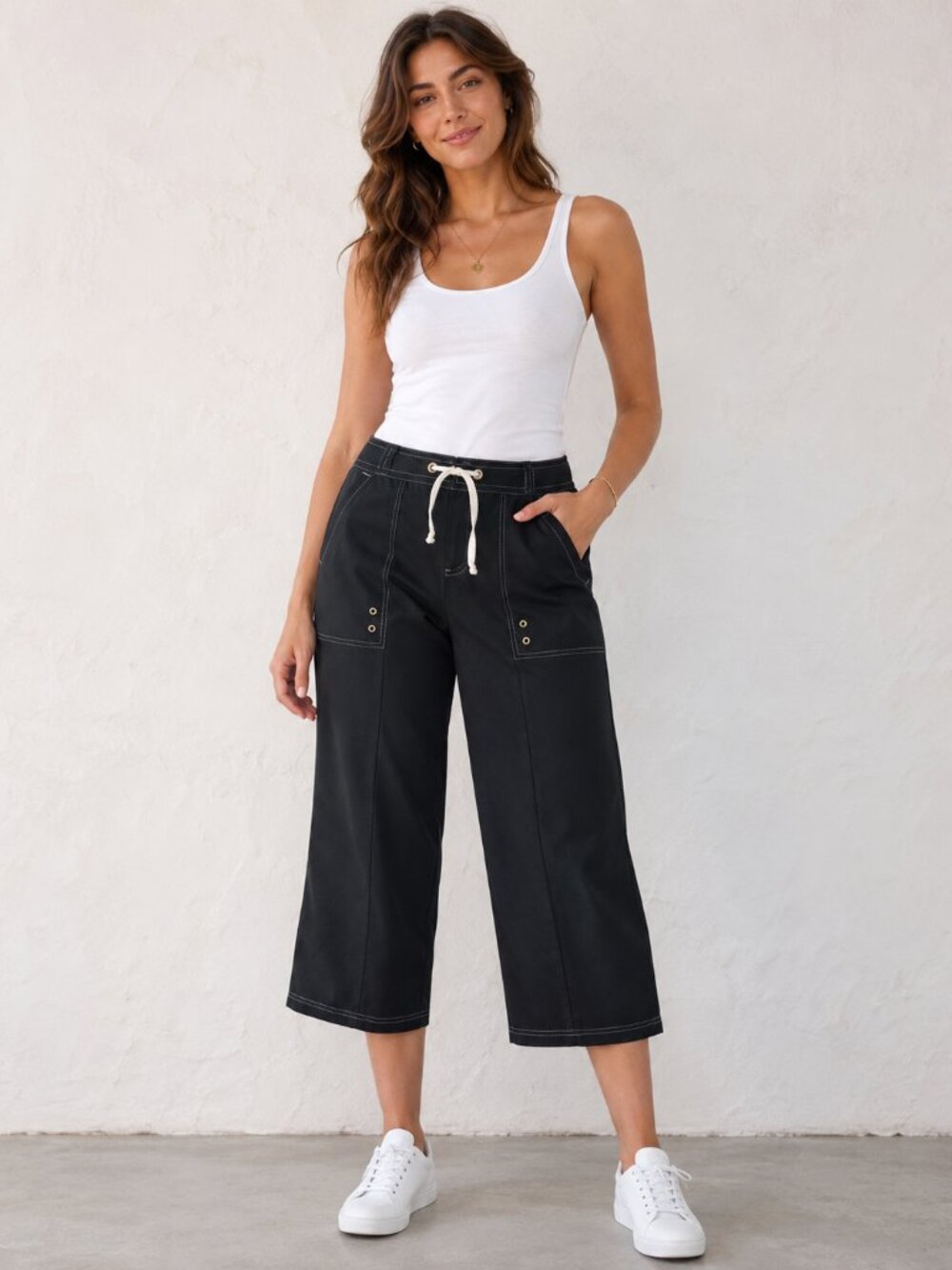 Women’s St. John’s Bay Black Swim Capri Pants Sz.Large